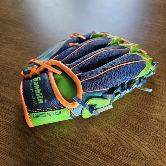 🔥4 for $20🔥 Franklin child meshtek baseball glove 9 1/2" - Picture 1 of 8